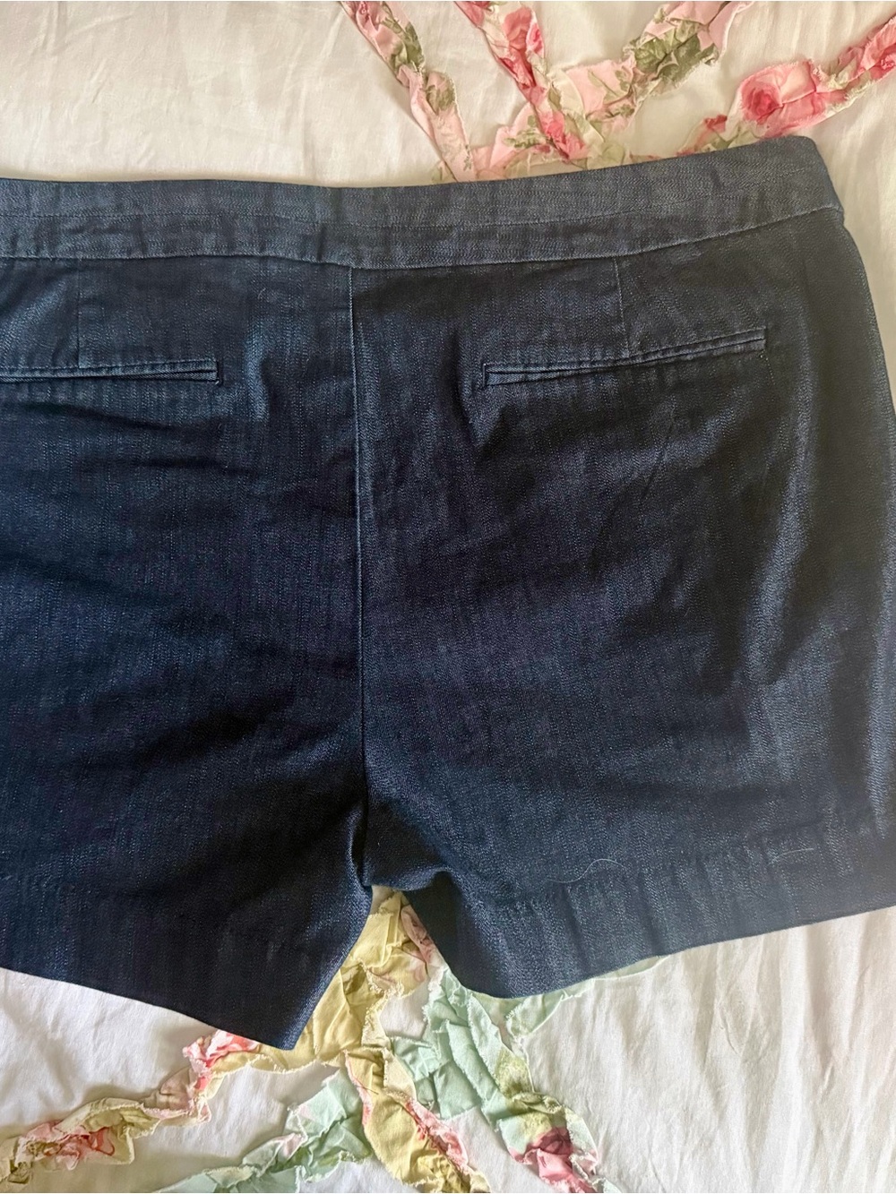 Women’s dark denim cotton Blend Hampton Shorts - Picture 3 of 7